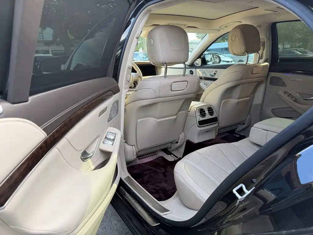 Mercedes-Benz S-Class — миниатюра 12