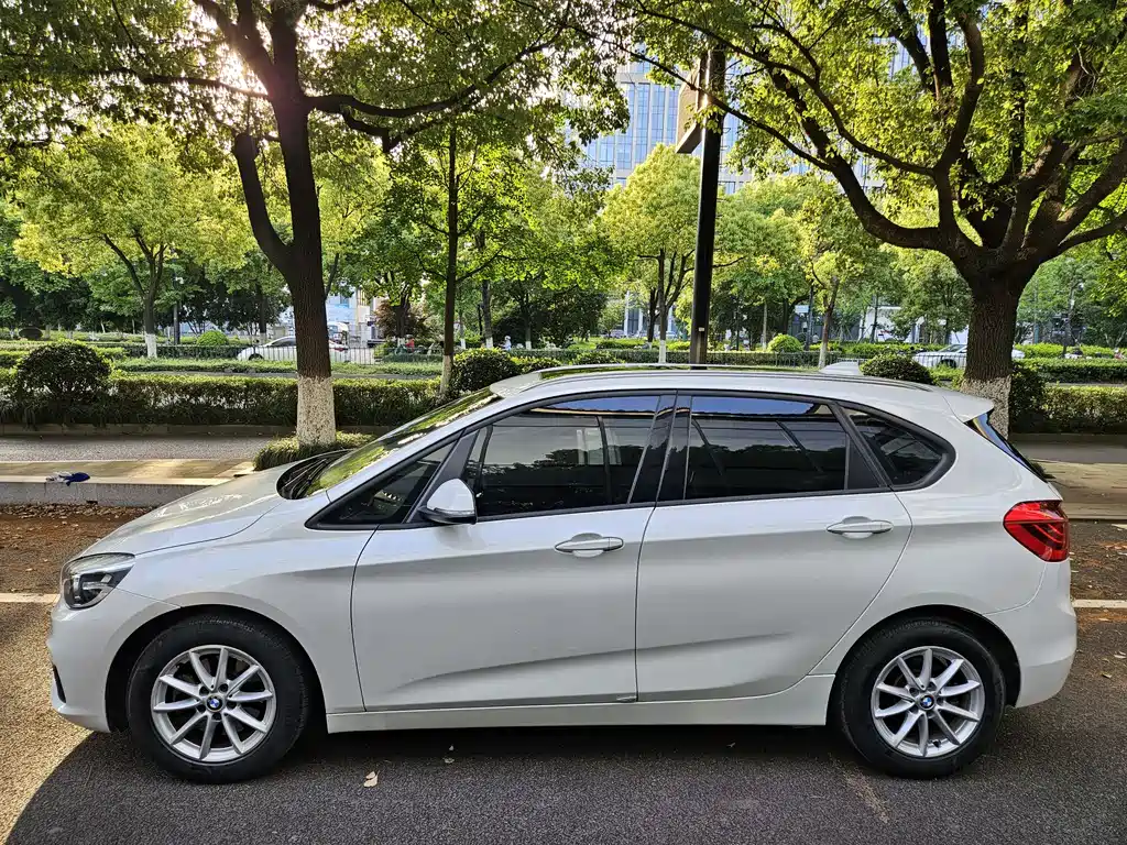 BMW 2 серии 2 2016 218i Fashion