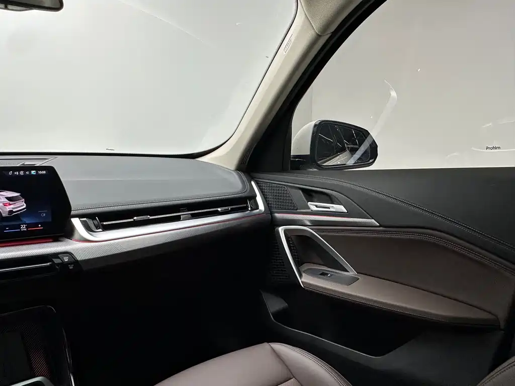 BMW X1 — миниатюра 15