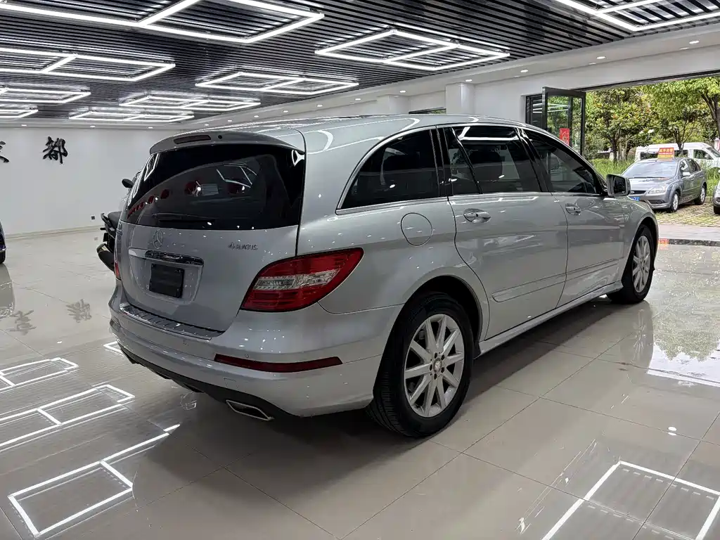Mercedes-Benz R-Class — миниатюра 6