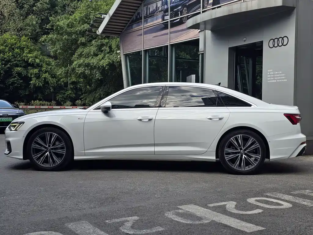 Audi A6L — миниатюра 6