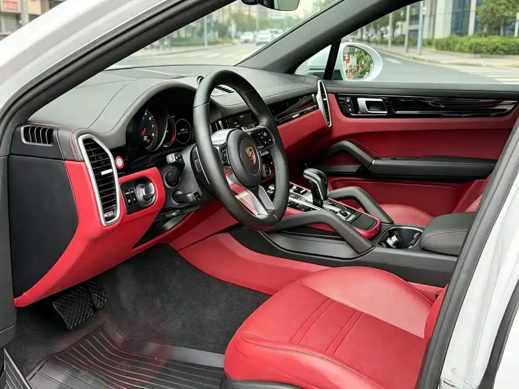 Porsche Cayenne — миниатюра 4