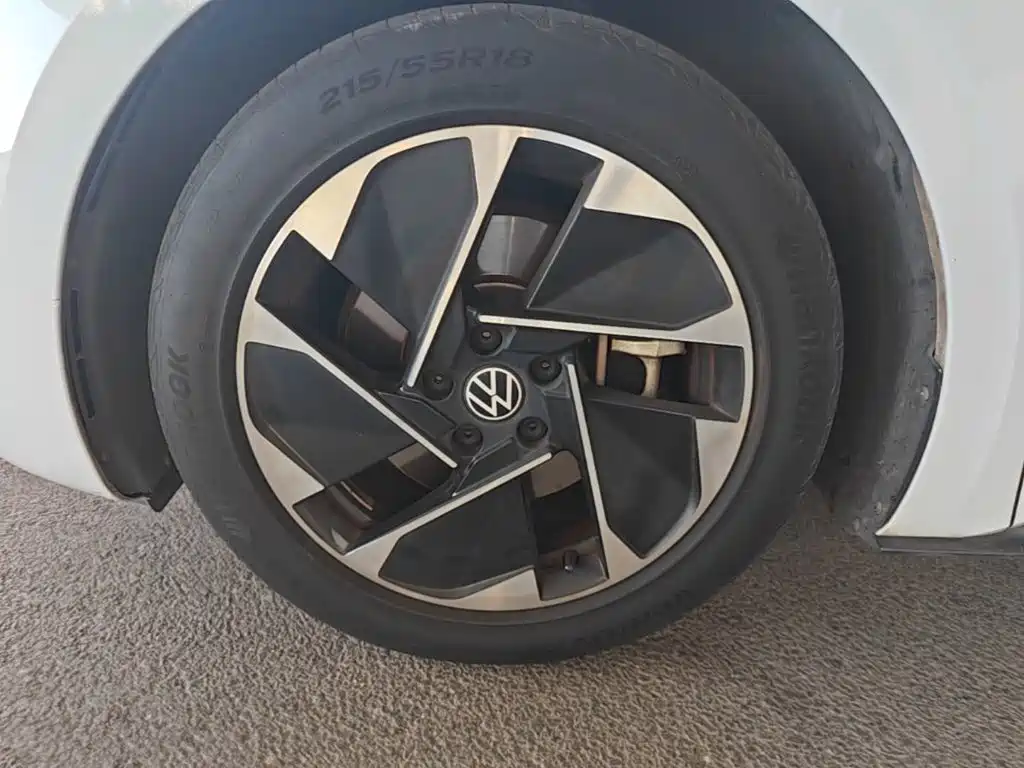 Volkswagen ID.3 — миниатюра 23