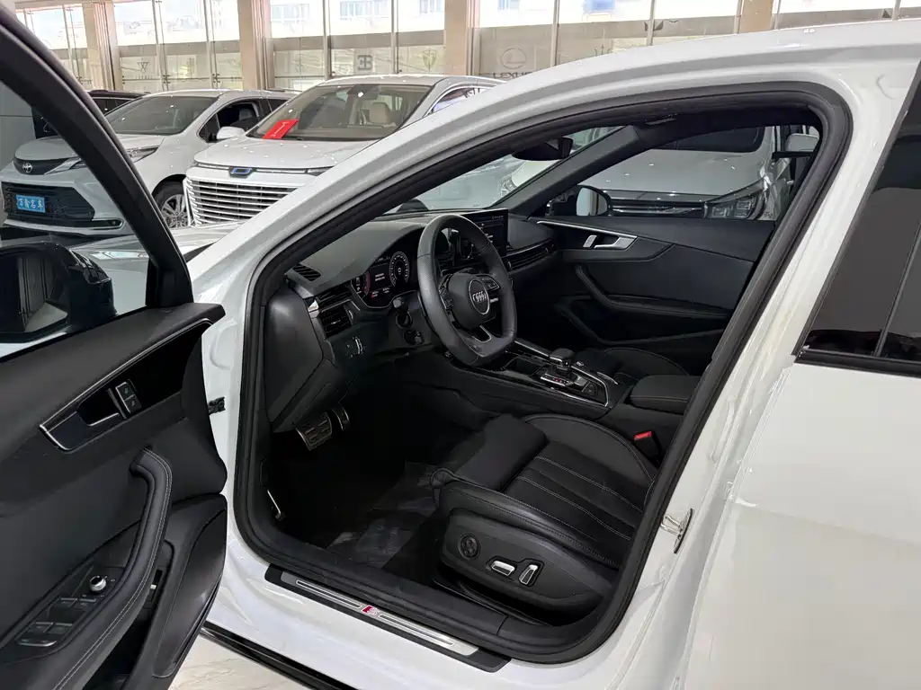 Audi A4L — миниатюра 5