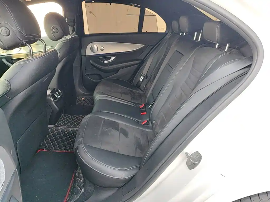 Mercedes-Benz E-Class — миниатюра 22