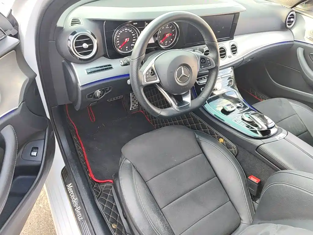 Mercedes-Benz E-Class — миниатюра 21