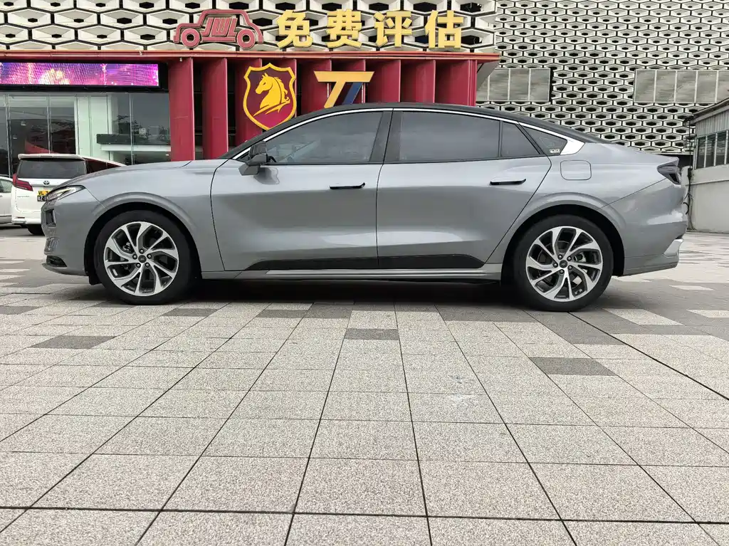 Ford Mondeo — миниатюра 5