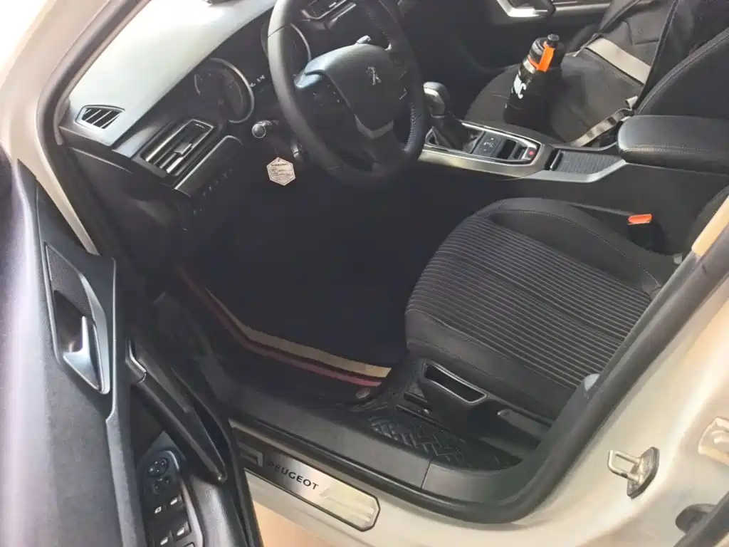 Peugeot 408 — миниатюра 16