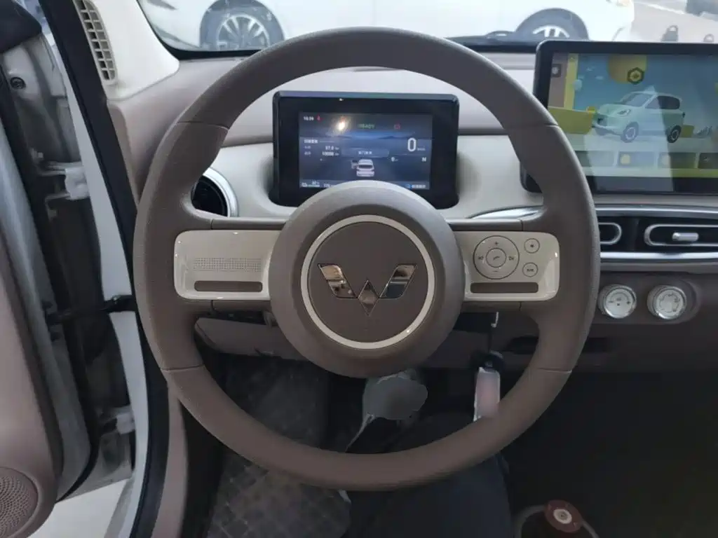 Wuling MINIEV — миниатюра 11
