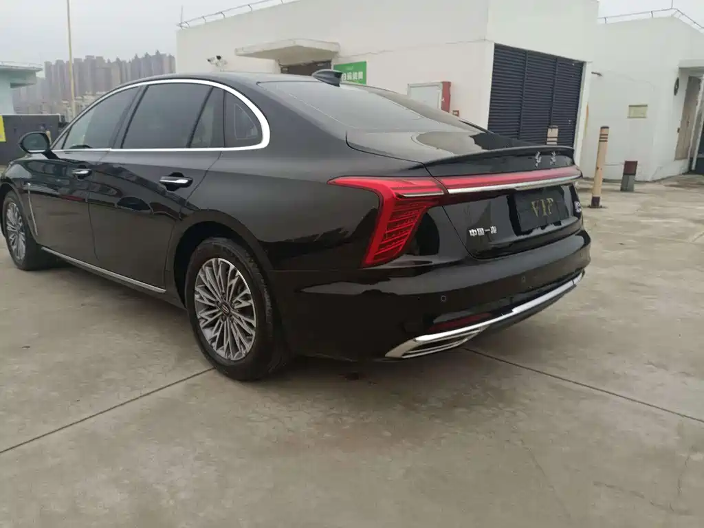 Hongqi Hongqi H5 — миниатюра 11
