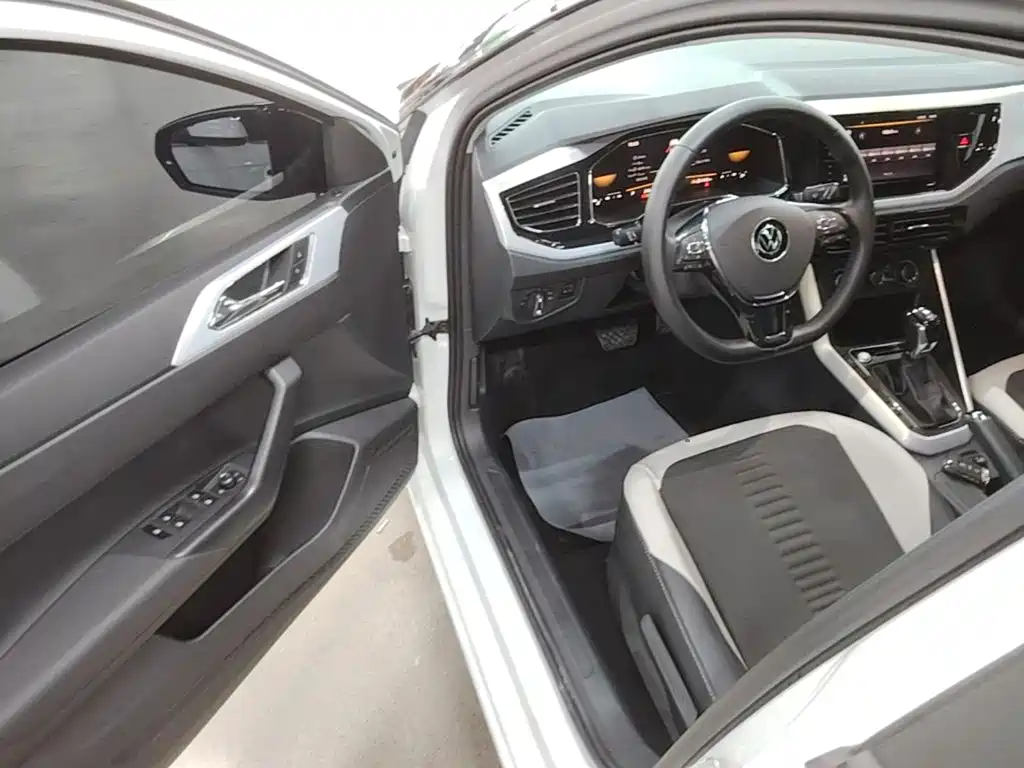 Volkswagen Polo — миниатюра 16