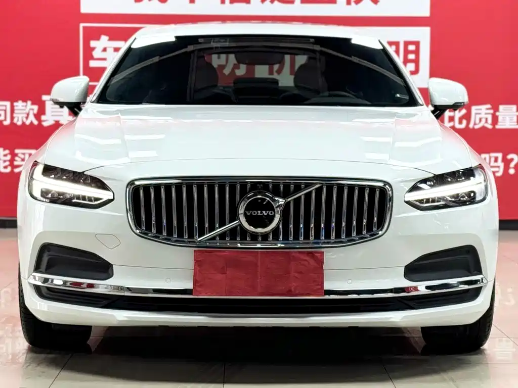 Volvo S90 — миниатюра 2