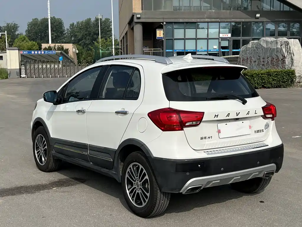 Haval H1 2015 1.5L AMT Luxury