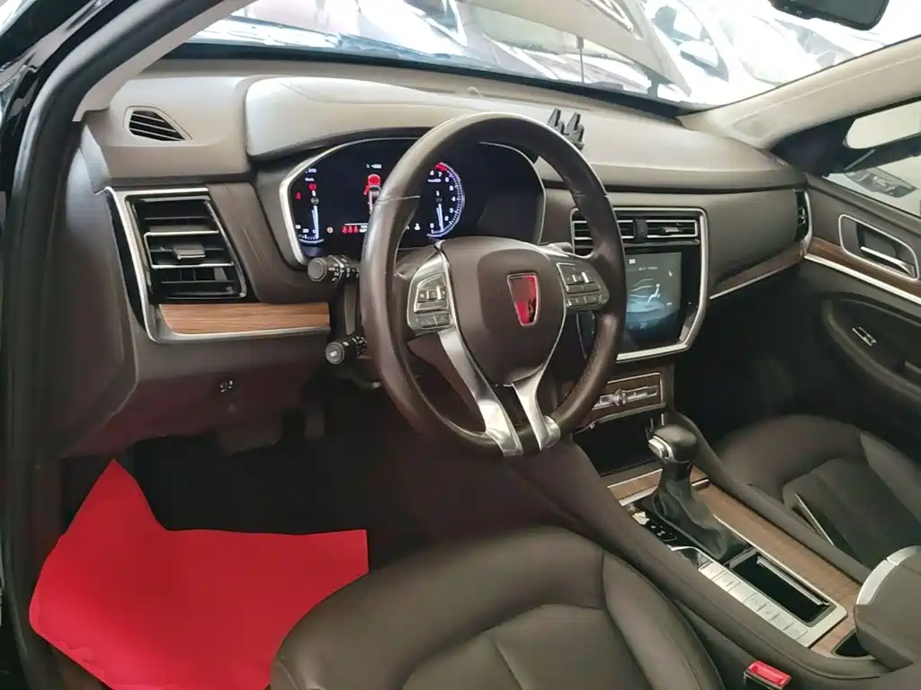 Roewe RX8 — миниатюра 10