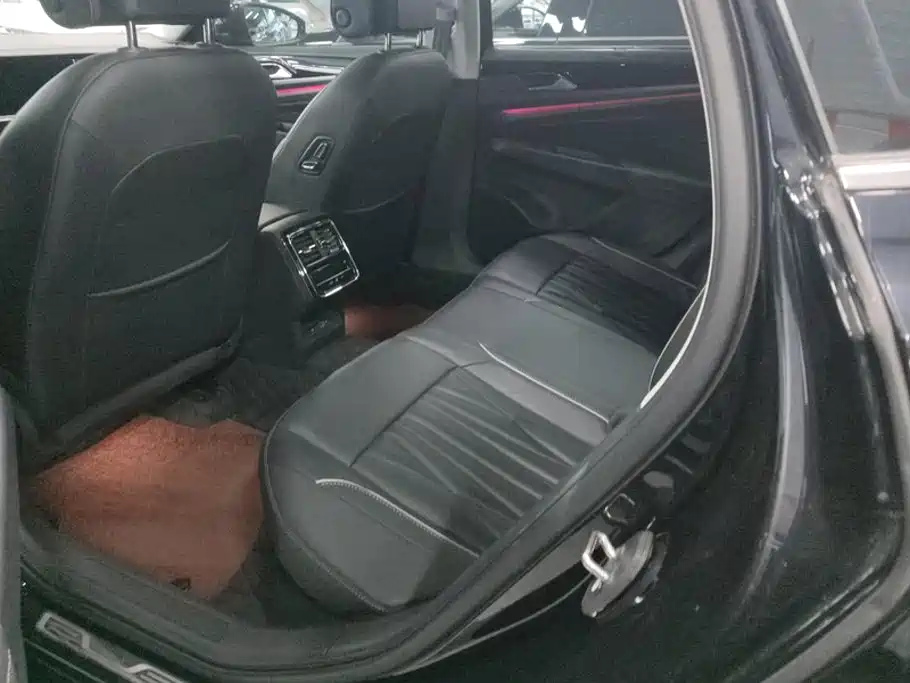 Volkswagen Passat — миниатюра 11