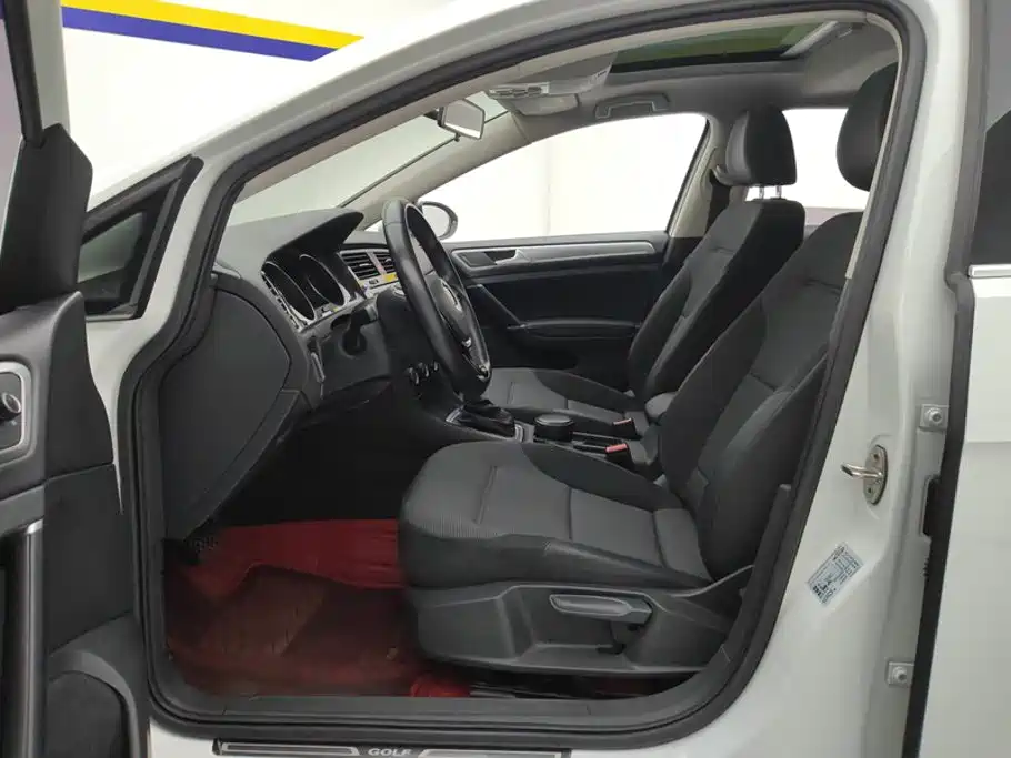 Volkswagen Golf — миниатюра 9