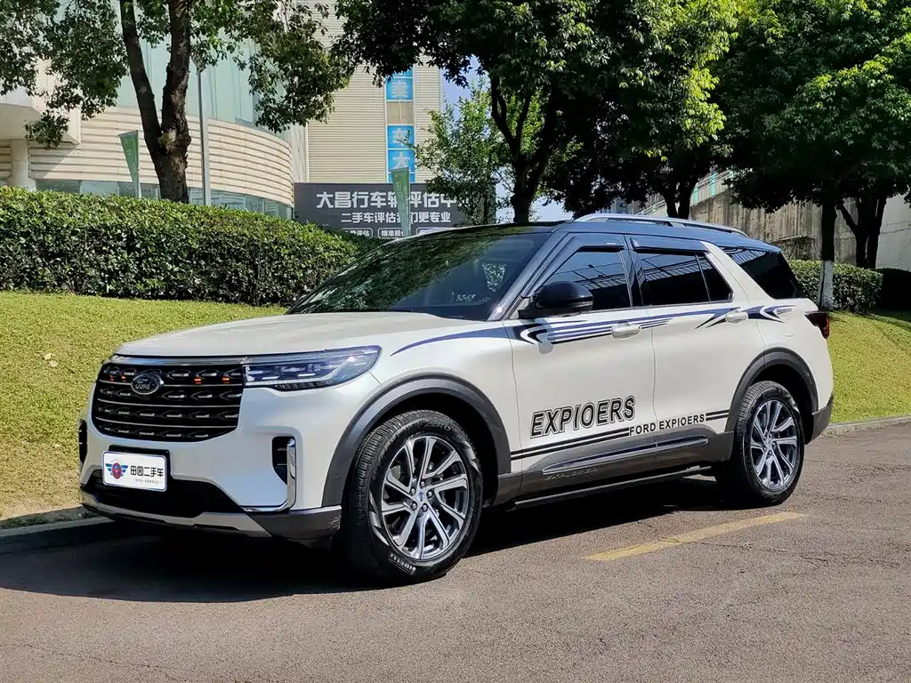 Ford Explorer 2022