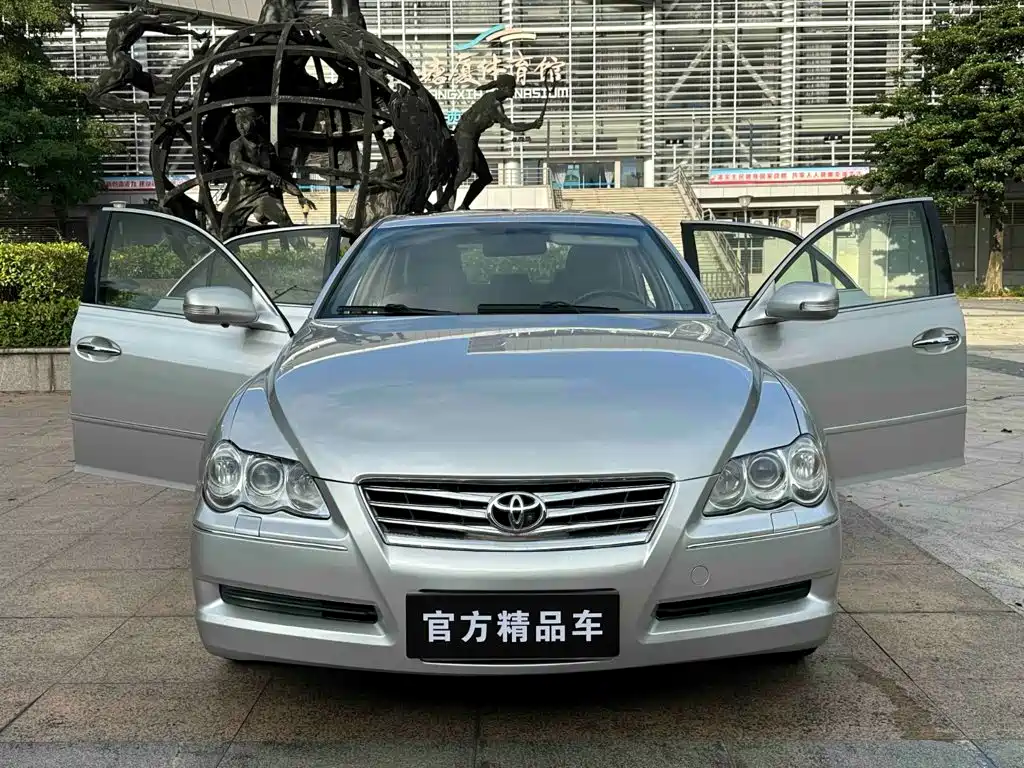Toyota Reiz — миниатюра 9
