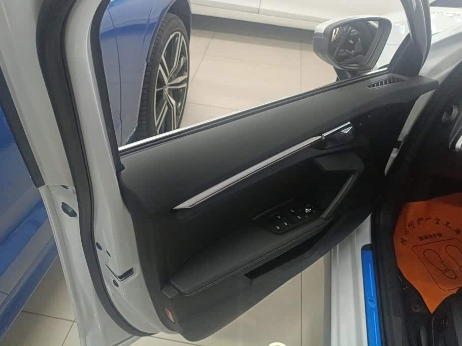 Audi A3 1.4 л 2024 г. Белый, пробег 9200 км