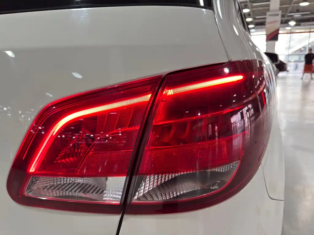 Mercedes-Benz B-Class — миниатюра 24