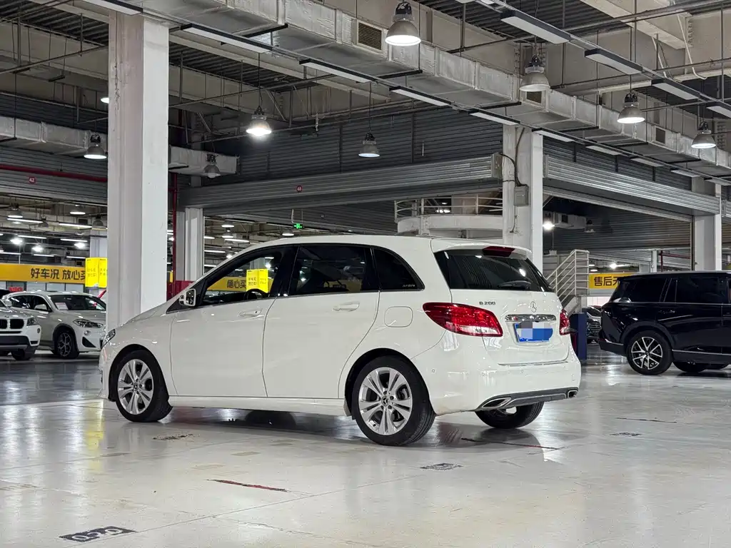 Mercedes-Benz B-Class — миниатюра 6
