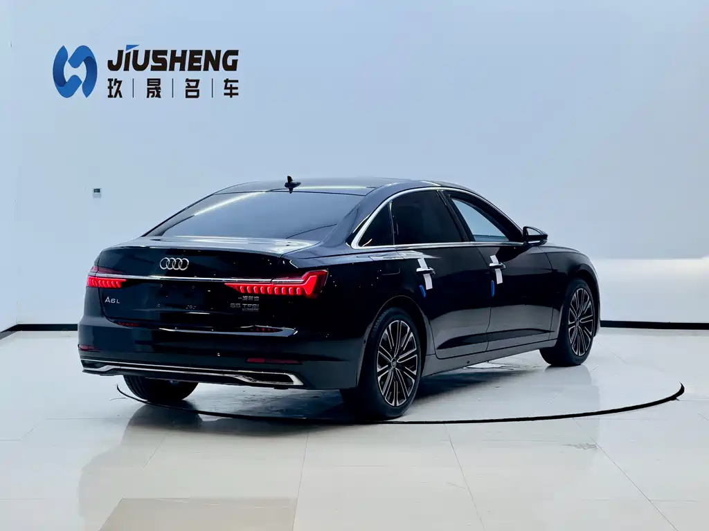 Audi A6L 2023 55 TFSI quattro Premium