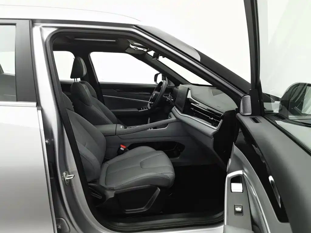 Geely Boyue — миниатюра 23