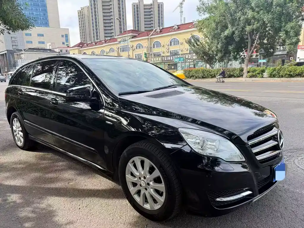 Mercedes-Benz R 2017 R 320 4MATIC