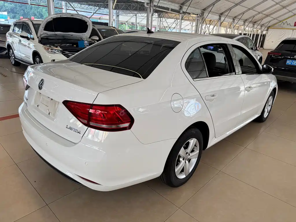 Volkswagen Lavida — миниатюра 6