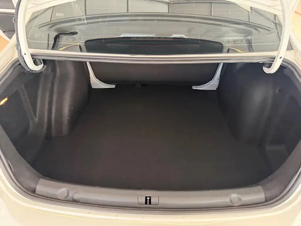 Volkswagen Lavida — миниатюра 20