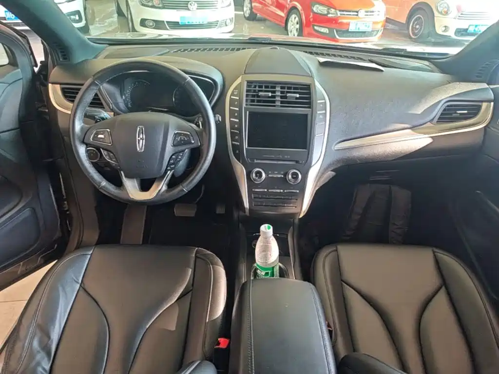 Lincoln MKC — миниатюра 10