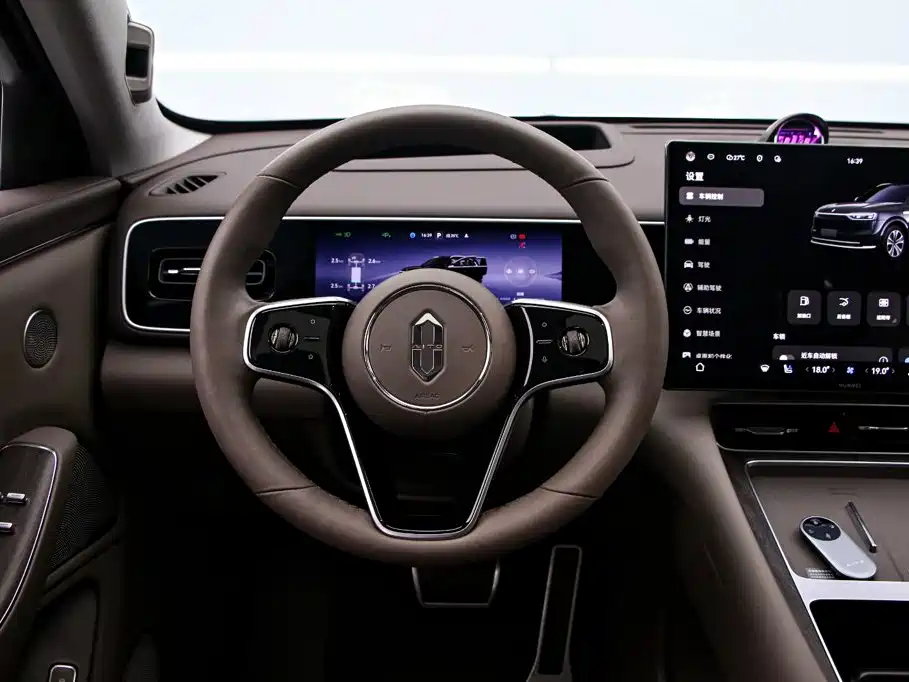 AITO AITO M7 — миниатюра 7