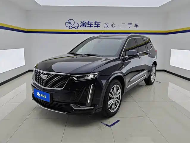 CADILLAC XT6
