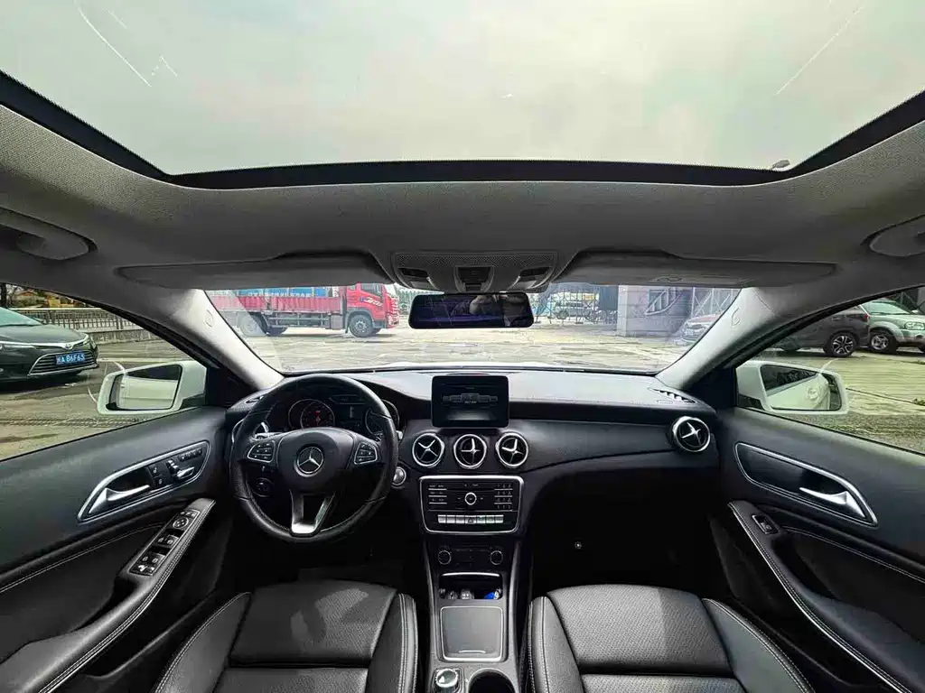 Mercedes-Benz GLA — миниатюра 8