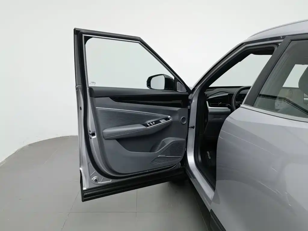 Geely Boyue — миниатюра 8