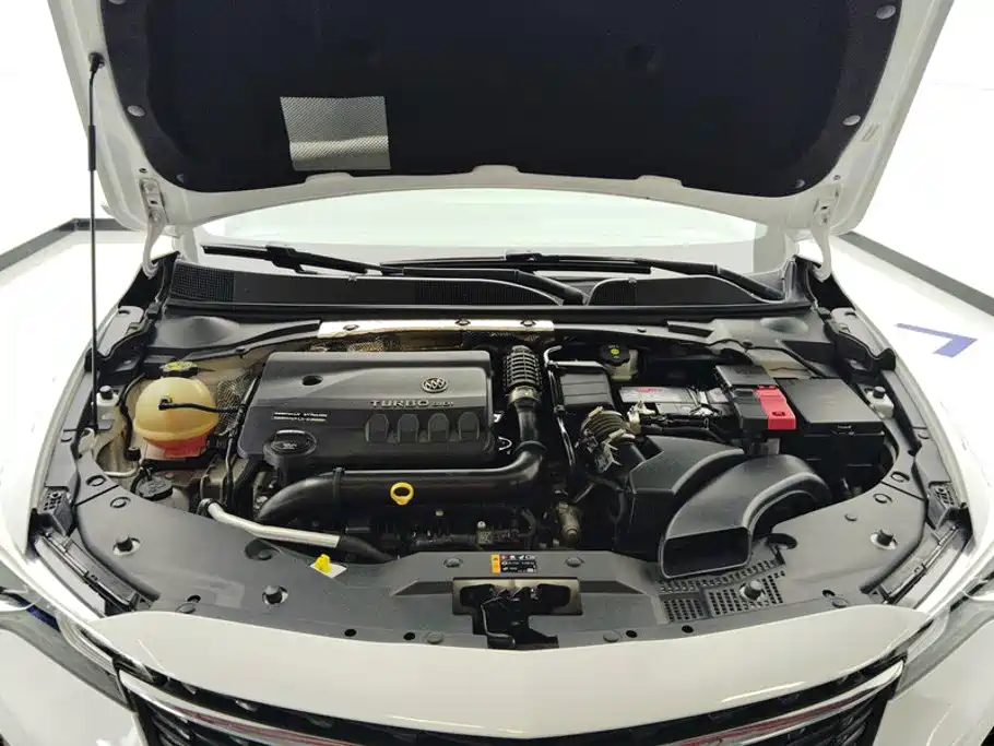 Buick Verano — миниатюра 10