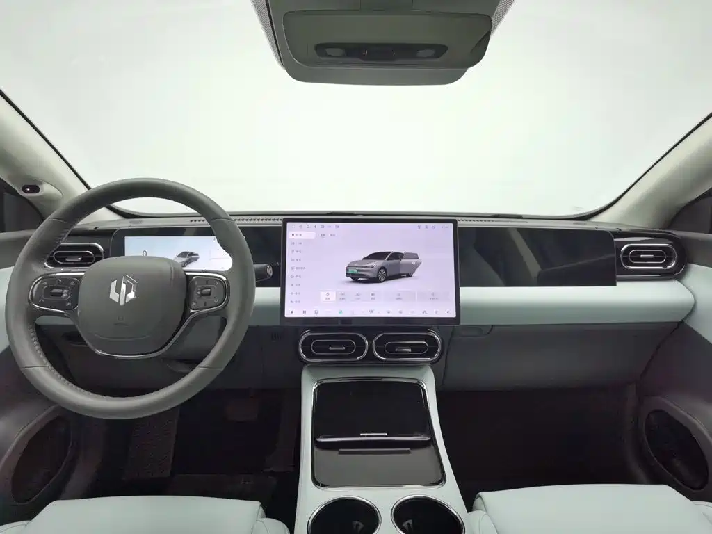 Leapmotor Leapmotor C01 — миниатюра 5