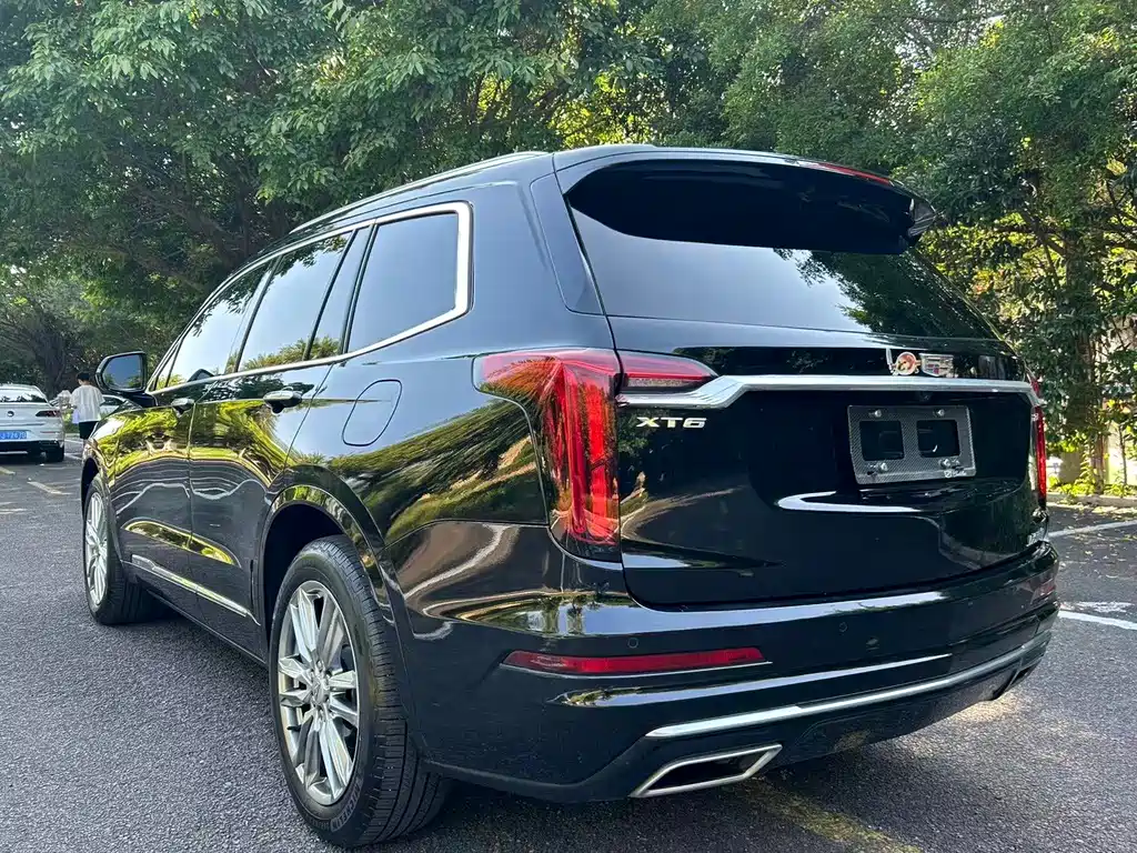Cadillac XT6 — миниатюра 7