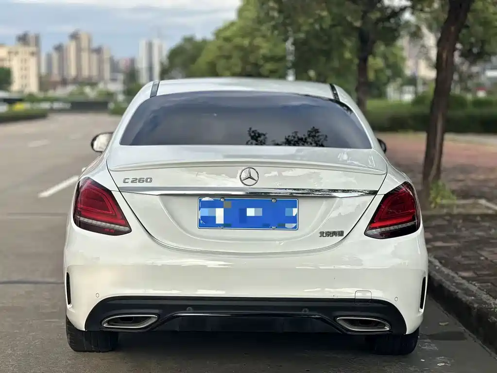 Mercedes-Benz C-Class — миниатюра 9