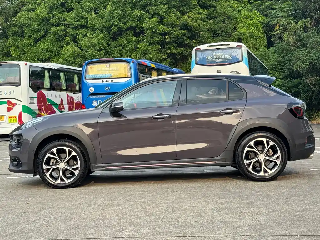Lynk & Co 02 — миниатюра 4