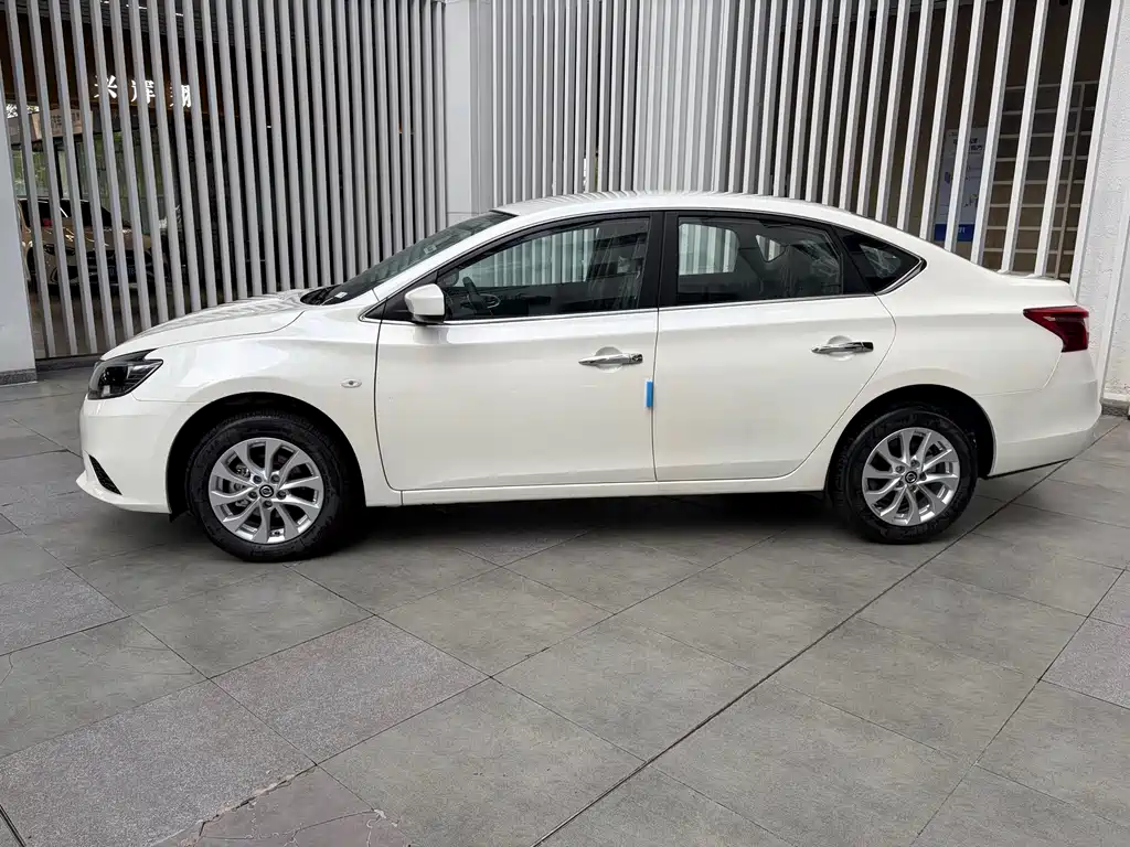 Nissan Sylphy — миниатюра 5