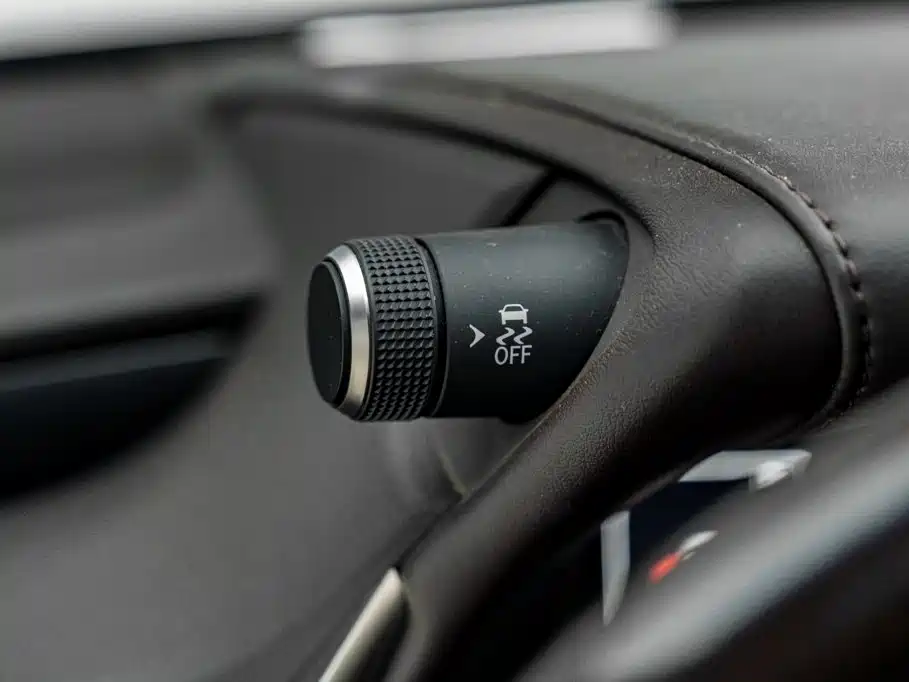 Lexus ES — миниатюра 13