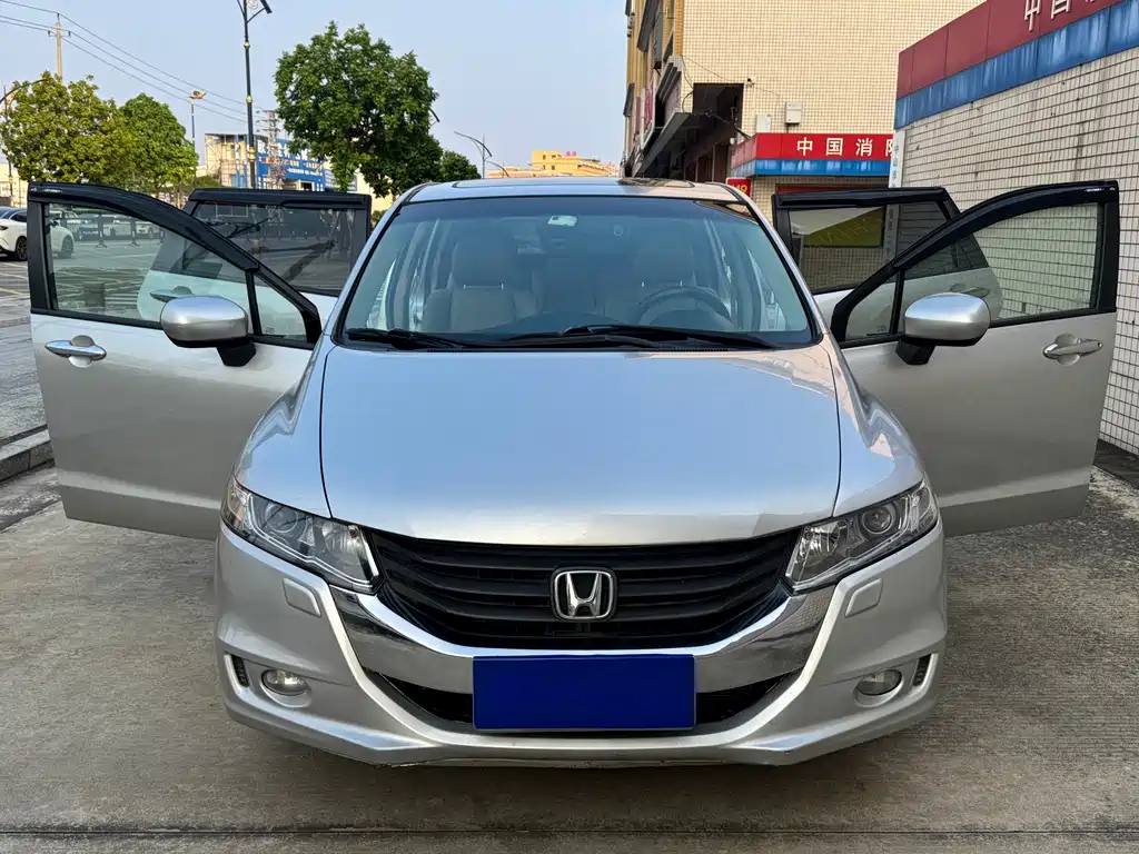 Honda Odyssey — миниатюра 4