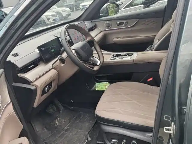Chery T8 2025 1.5T 130km Premium 5 мест