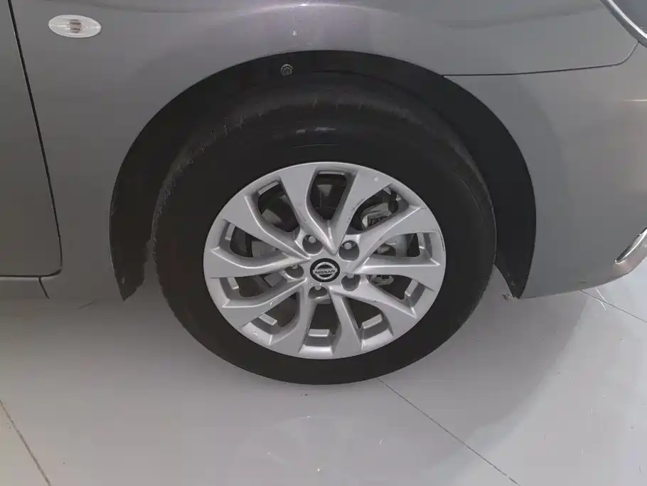Nissan Sylphy — миниатюра 6