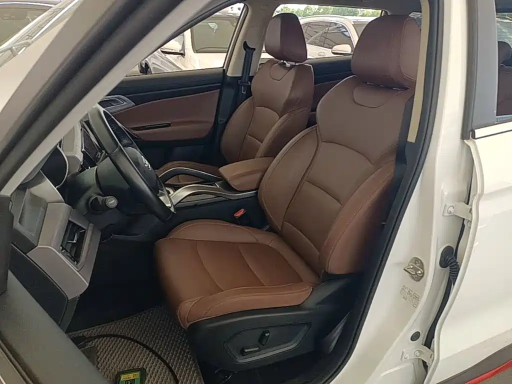 Geely Boyue — миниатюра 15