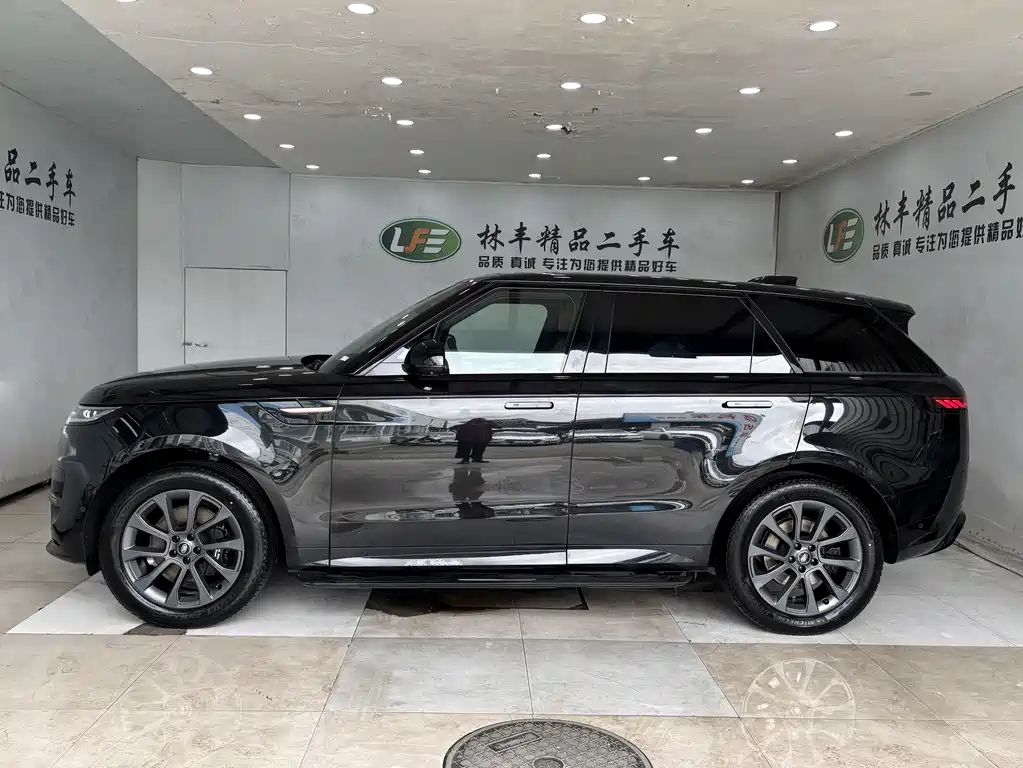 Land Rover Range Rover Sport 2024 400PS Dynamic SE