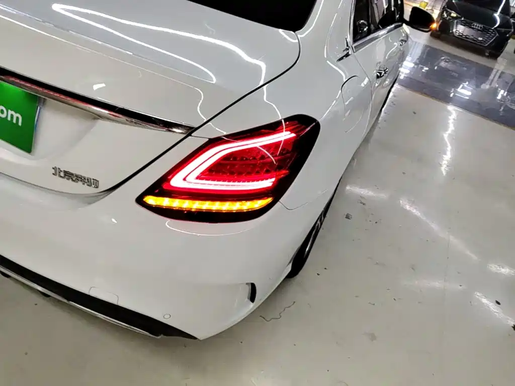Mercedes-Benz C-Class — миниатюра 8