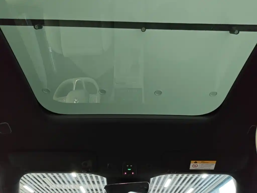 NIO ES6 — миниатюра 18