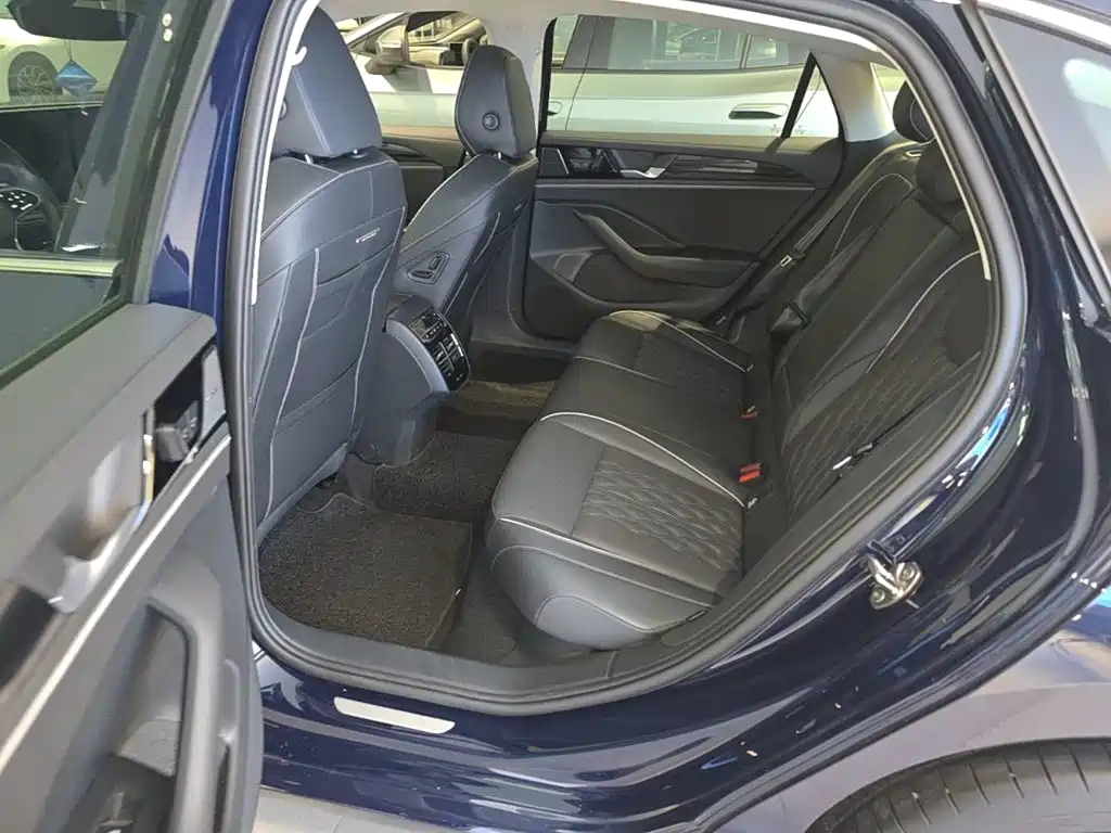 Volkswagen Magotan — миниатюра 22